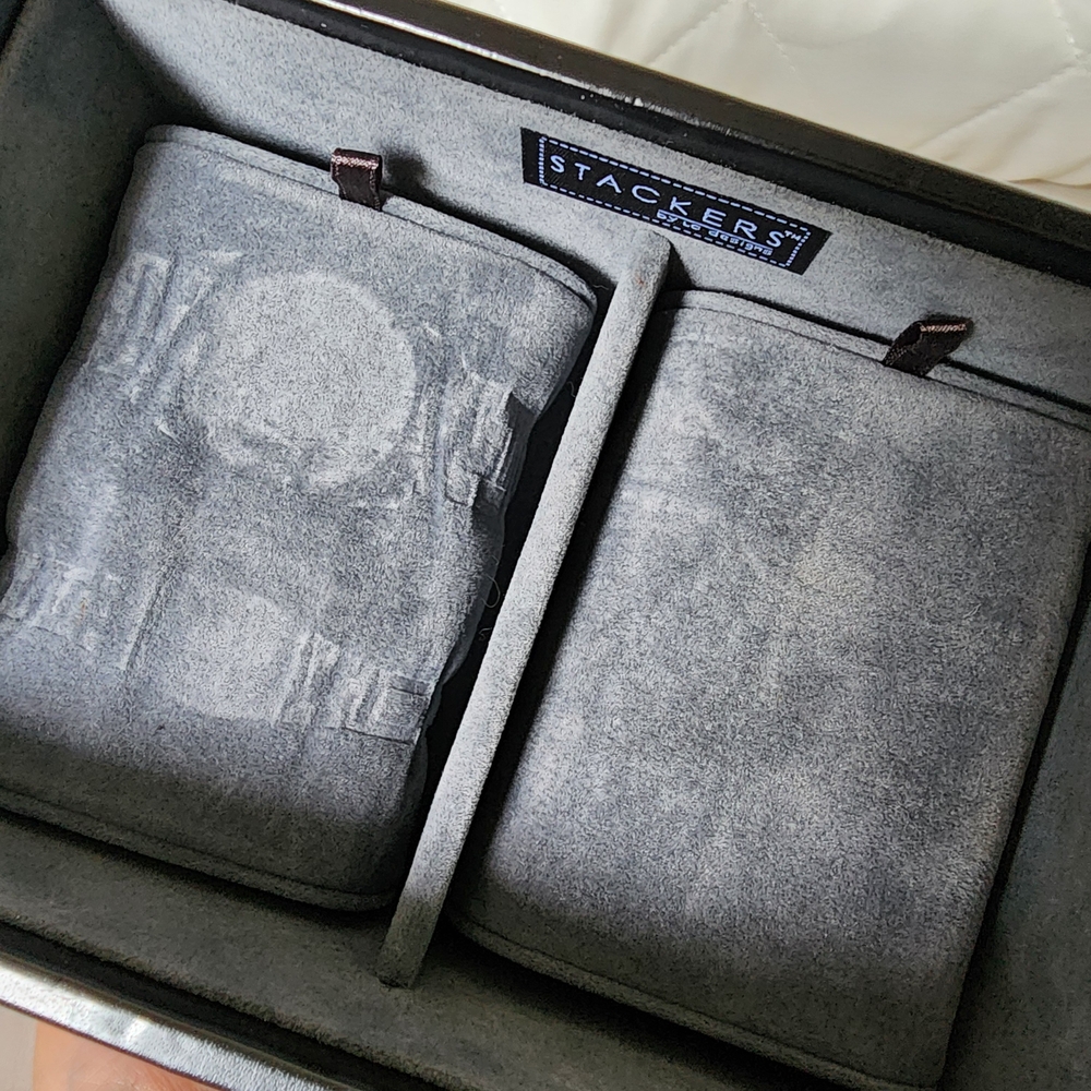 GUC ✅️ Jewelry Tray Organizer Box - Picture 6 of 7